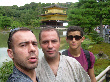 A equipe da Wado Bushikai no palacio dourado Kinkakuji